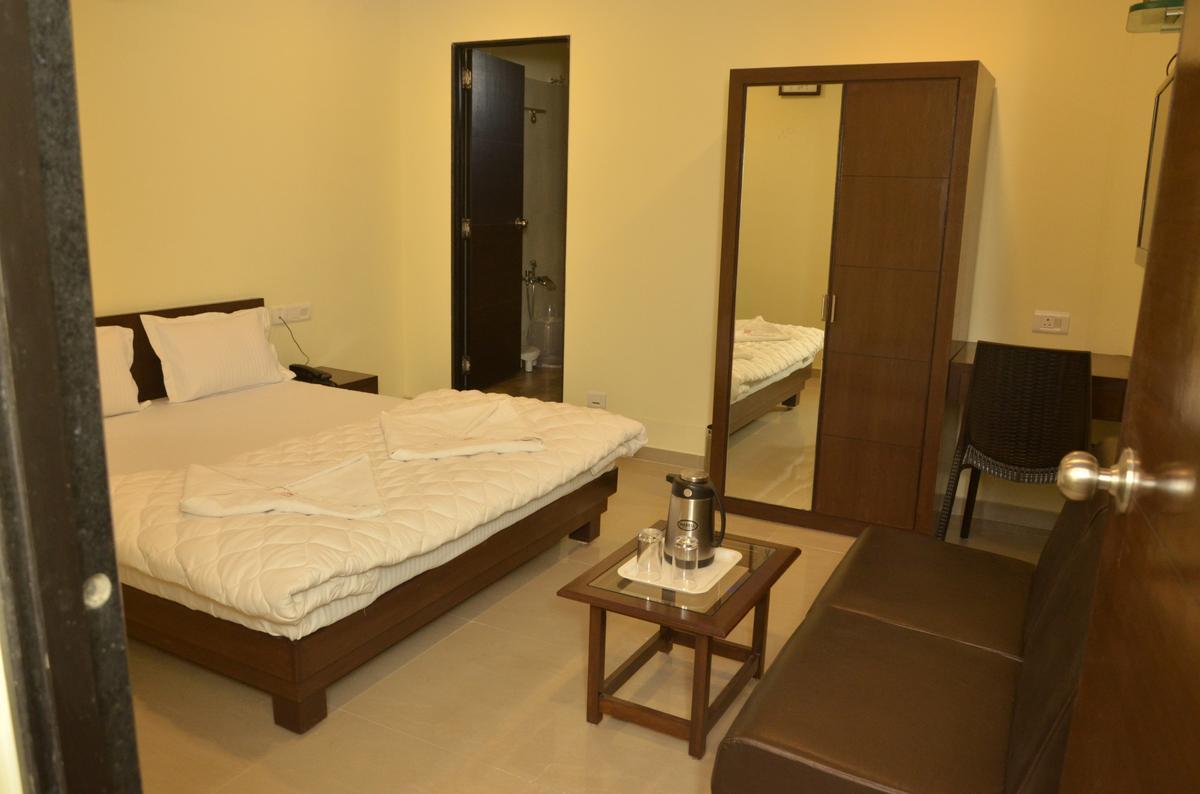 Hotel Ambience Sarkhej Zewnętrze zdjęcie