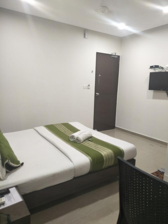Hotel Ambience Sarkhej Zewnętrze zdjęcie